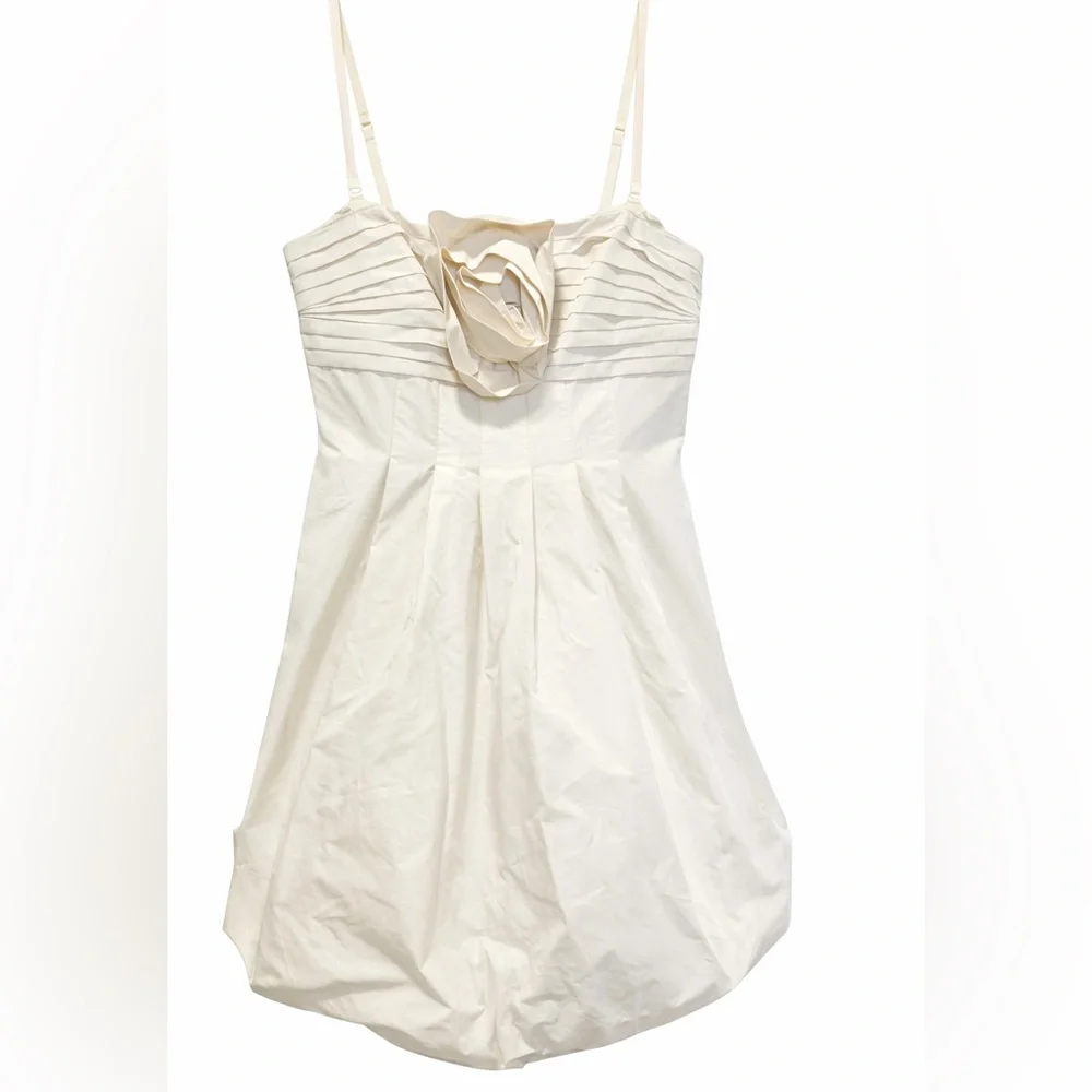 BCBGMaxAzria Cream Bubble Hem Dress Size 6 NWT Convertible Strap Cocktail - Picture 7 of 12